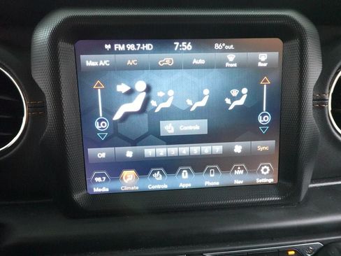 Used 2023 Jeep Wrangler Unlimited Sahara AWD/4WD image 21