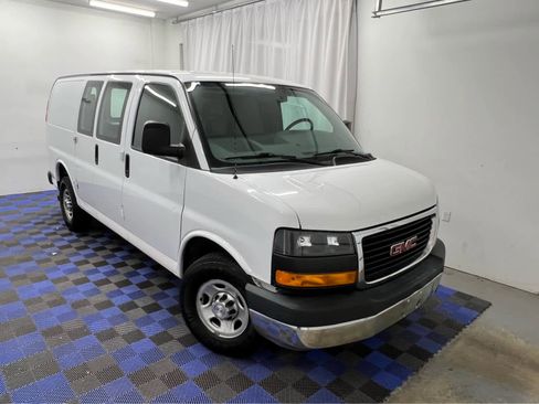Used 2014 GMC Savana 2500 image 21