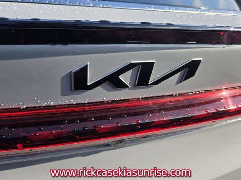 Used 2023 Kia K5 GT-Line w/ GT-Line Premium Package image 8