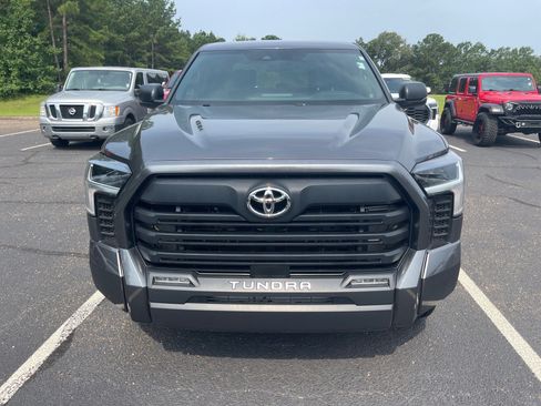 Used 2025 Toyota Tundra SR5 AWD/4WD image 2