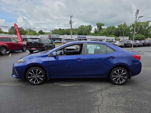 Used 2018 Toyota Corolla XSE FWD image 7