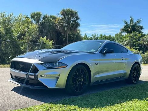 Used 2020 Ford Mustang GT w/ Black Accent Package RWD image 7