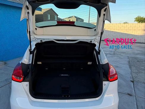 Used 2016 Ford Focus Electric Hatchback FWD image 11
