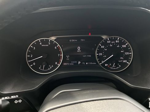 Used 2025 Nissan Rogue SV FWD image 40