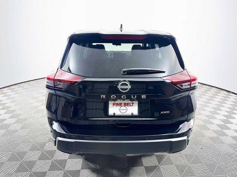 Certified 2025 Nissan Rogue S image 5