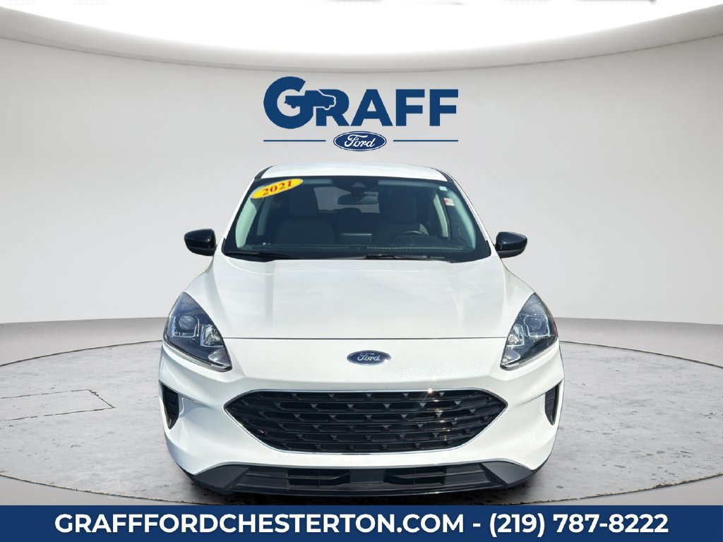 Used 2021 Ford Escape SE w/ SE Sport Appearance Package AWD/4WD image 3