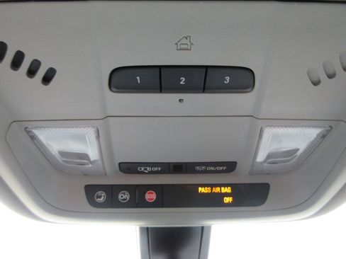 Certified 2019 Chevrolet Blazer LT image 31