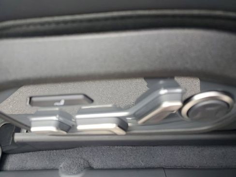 Certified 2026 Kia EV9 Land w/ Nightfall Edition Package image 22