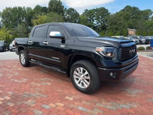 Used 2017 Toyota Tundra Limited w/ Limited Premium Package AWD/4WD image 4