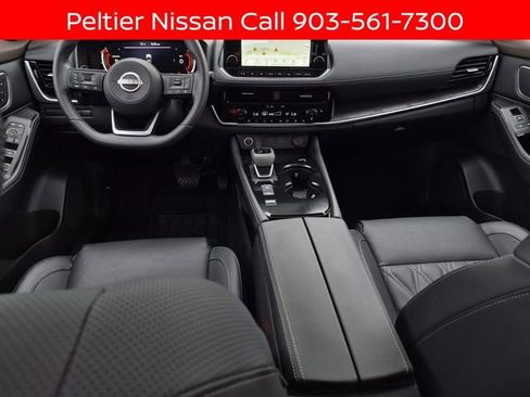 Certified 2023 Nissan Rogue Platinum w/ Platinum Premium Package FWD image 27