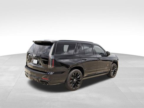 New 2026 Cadillac Escalade V AWD/4WD image 4