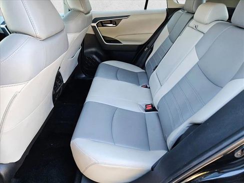 Used 2021 Toyota RAV4 XLE Premium w/ Carpet Mat Package (TMS) image 18