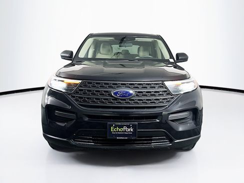 Used 2021 Ford Explorer 2WD image 2
