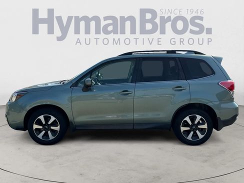 Used 2017 Subaru Forester 2.5i Limited AWD/4WD image 7