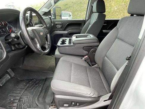 Used 2017 Chevrolet Silverado 2500 LT w/ LT Convenience Package AWD/4WD image 14