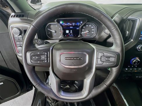 Used 2022 GMC Sierra 3500 Denali w/ Denali Black Diamond Edition image 12