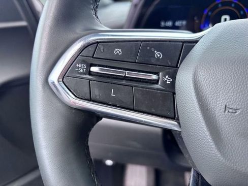 Used 2025 Chevrolet Equinox LT image 23