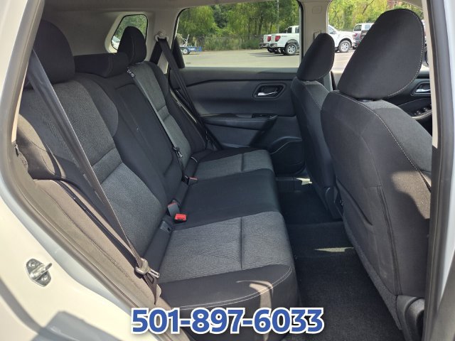 Used 2024 Nissan Rogue SV FWD image 14