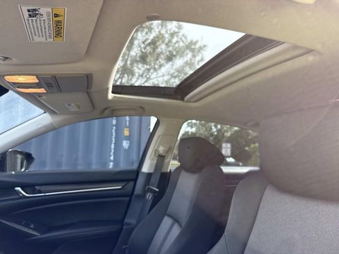 Used 2020 Honda Accord EX image 28