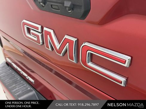 Used 2023 GMC Sierra 1500 AT4 w/ AT4 Preferred Package AWD/4WD image 16
