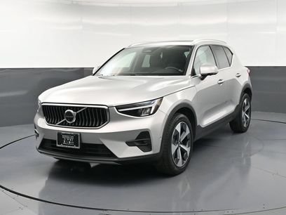 Used 2023 Volvo XC40 B5 Plus w/ Driver Assist Package