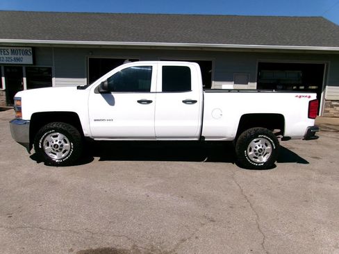 Used 2016 Chevrolet Silverado 2500 W/T w/ WT Fleet Convenience Package AWD/4WD image 1
