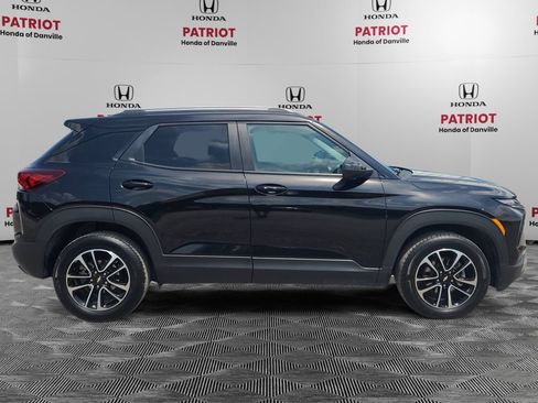 Used 2025 Chevrolet TrailBlazer LT AWD/4WD image 6