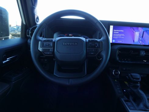 Used 2025 Toyota Land Cruiser image 22