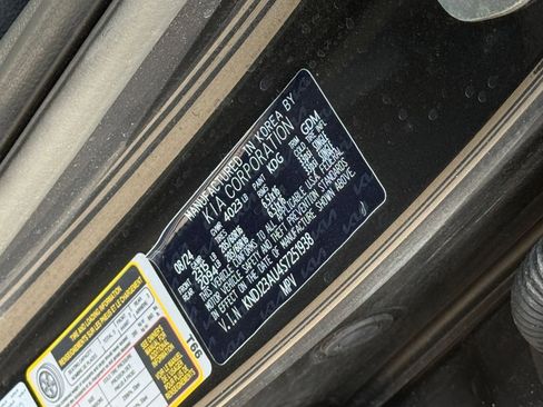 Used 2025 Kia Soul LX w/ LX Technology Package image 29