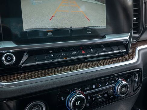 Used 2023 GMC Sierra 1500 Elevation image 22