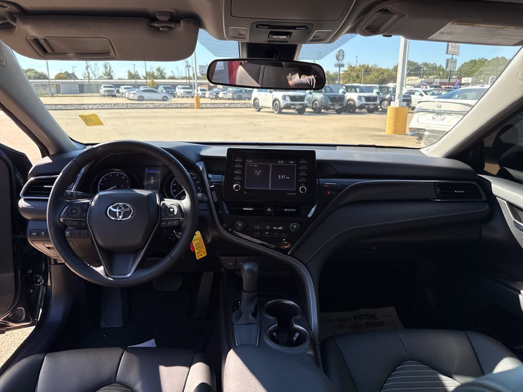 Used 2021 Toyota Camry SE FWD image 32