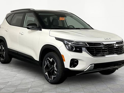 New 2026 Kia Seltos S image 3