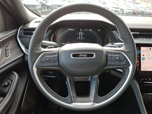 New 2026 Jeep Grand Cherokee Limited w/ Limited Altitude Package image 13