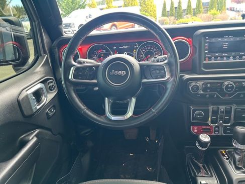 Used 2021 Jeep Wrangler Unlimited Rubicon AWD/4WD image 9