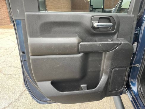 Used 2020 Chevrolet Silverado 2500 Custom w/ Custom Value Package image 20