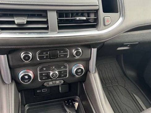 Certified 2023 GMC Yukon SLE image 16