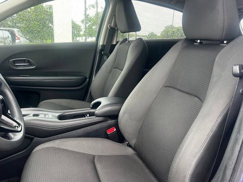 Used 2019 Honda HR-V EX image 7