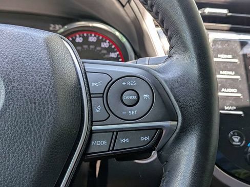 Used 2020 Toyota Camry XSE FWD image 30