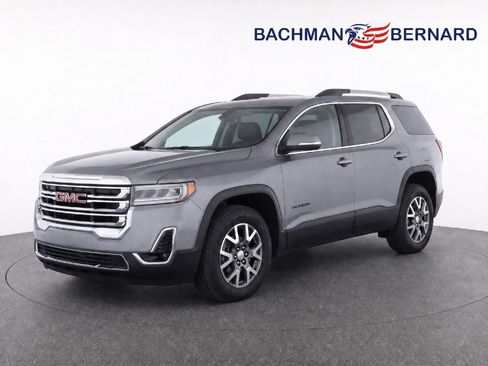 Used 2021 GMC Acadia SLT w/ Preferred Package AWD/4WD image 3