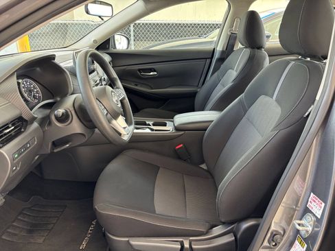 Used 2025 Nissan Sentra SV FWD image 27
