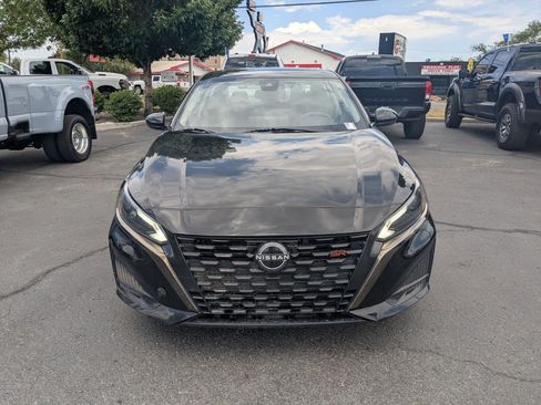 Used 2024 Nissan Altima 2.5 SR AWD/4WD image 12