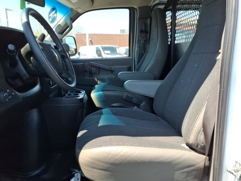 Used 2024 Chevrolet Express 2500 w/ Driver Convenience Package RWD image 12