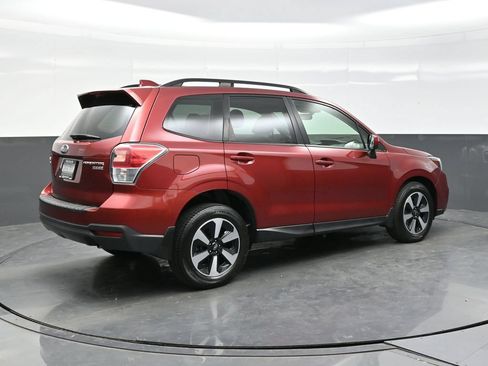 Used 2017 Subaru Forester 2.5i Premium w/ All-Weather Package AWD/4WD image 7
