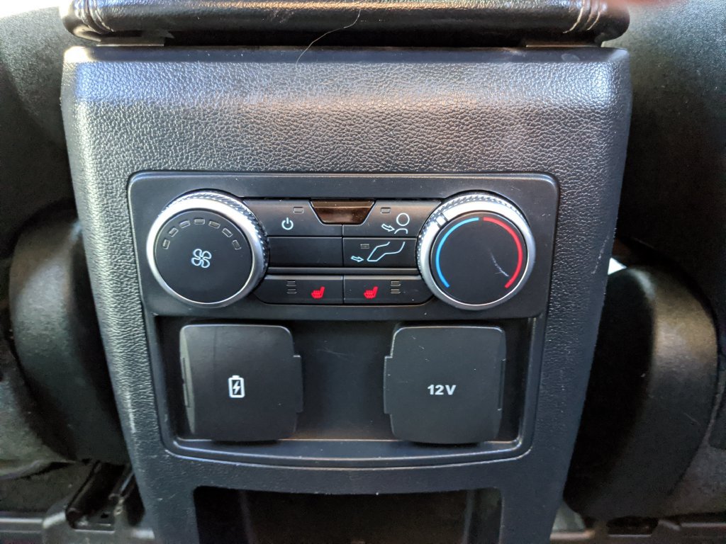 Certified 2020 Ford Explorer XLT w/ Equipment Group 202A AWD/4WD image 17