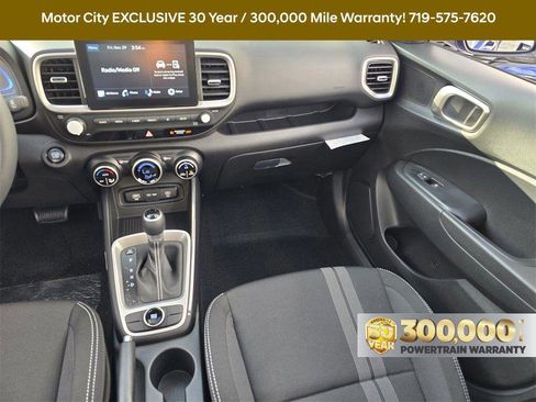 New 2025 Hyundai Venue SEL image 21