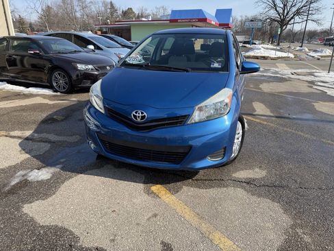 Used 2012 Toyota Yaris LE image 4