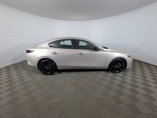 Used 2024 MAZDA MAZDA3 s FWD image 3
