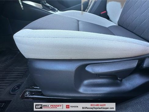 Used 2023 Toyota Corolla LE image 15