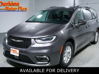 Used 2022 Chrysler Pacifica Touring-L FWD video 1