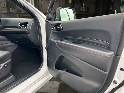 Used 2023 Dodge Durango GT AWD/4WD image 17